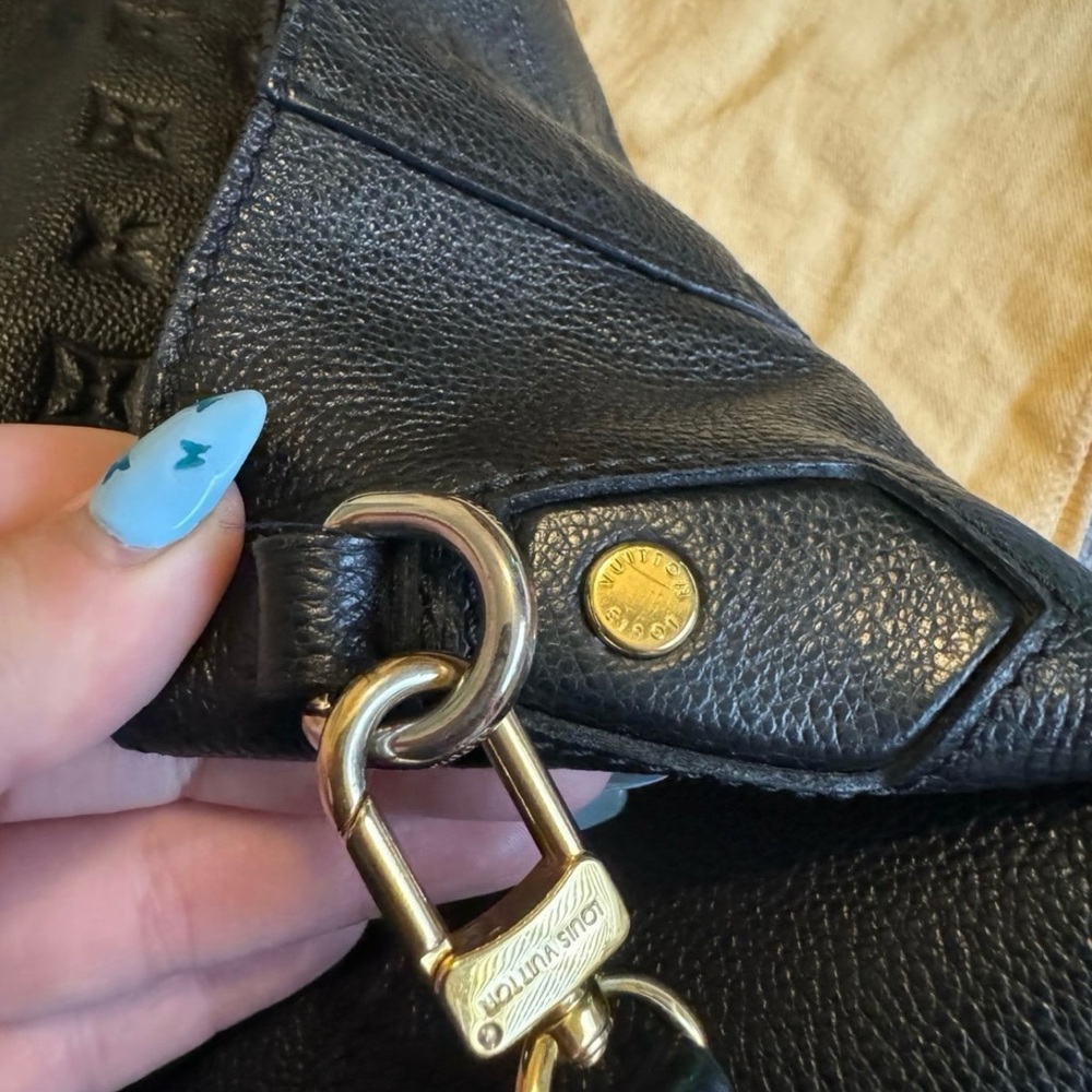 Louis Vuitton Black Bagatelle Hobo Bag - Picture 11 of 14